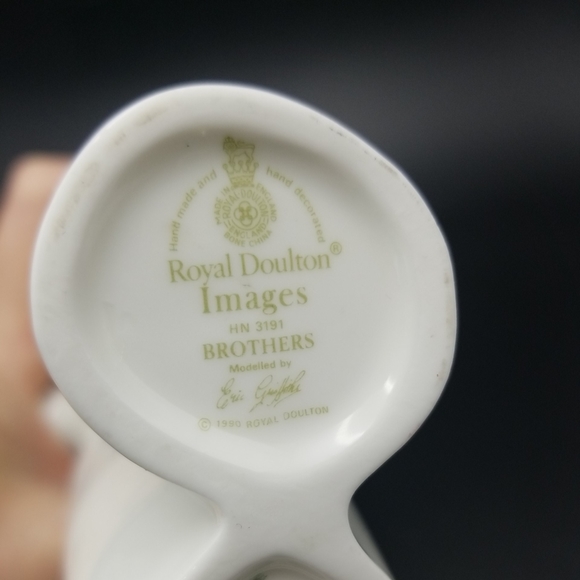 Vintage 1991 ROYAL DOULTON IMAGES Hand Made Figurine BROTHERS HN3191 E. Griffith - Picture 7 of 8